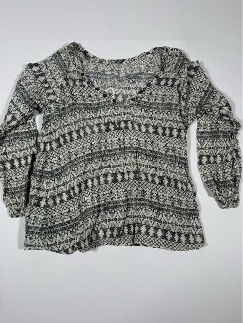 Medium Size Long Sleeve Patterned Boho Blouse